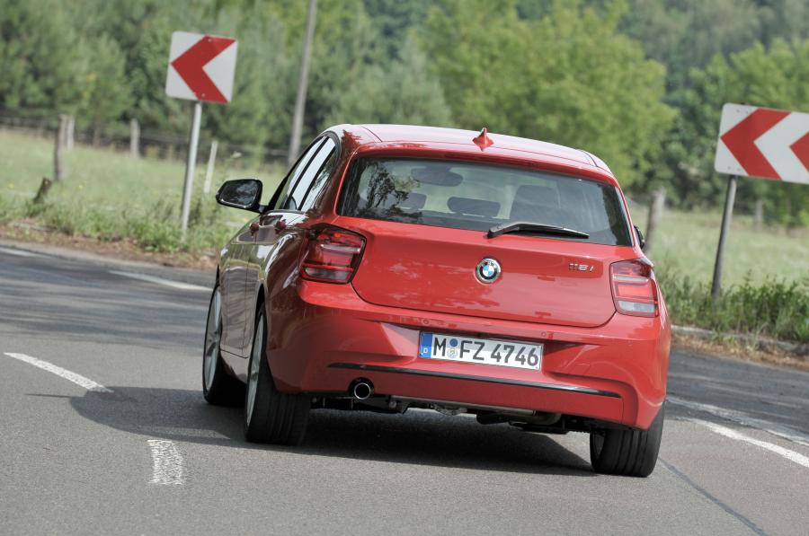  BMW 118i Sport Line 2011 года  (фото 64 из 185)